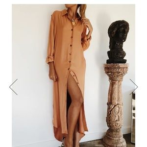 Vetiver Avalon Mixi Shirt Dress.  Size 4 Bisque   Like New